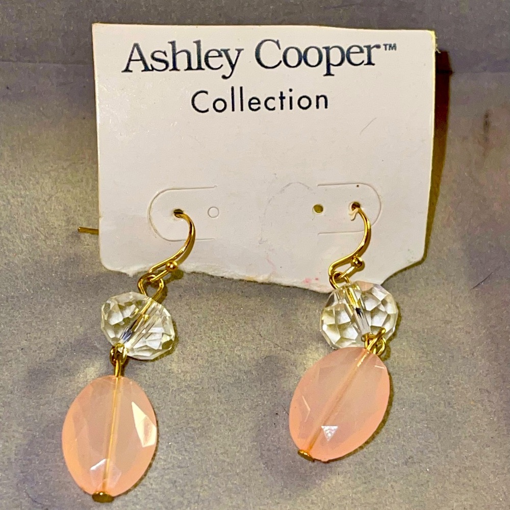 NWT Ashely Cooper Collection Pierced Earrings.